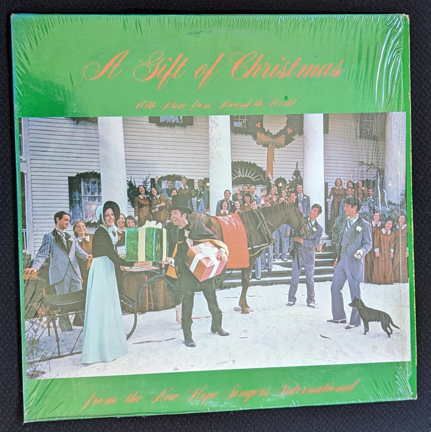 NEW HOPE SINGERS INTERNATIONAL A Gift Of Christmas LP Vinyl Record 1974 NR5248 (VG Vinyl, VG+ Sleeve)